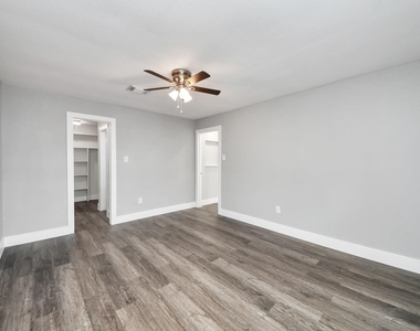 15423 Ridingwood Drive - Photo Thumbnail 23