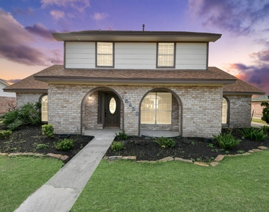 15423 Ridingwood Drive - Photo Thumbnail 1
