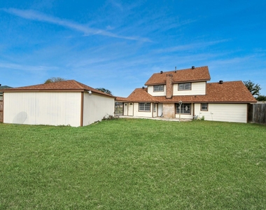 15423 Ridingwood Drive - Photo Thumbnail 35
