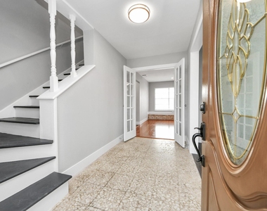 15423 Ridingwood Drive - Photo Thumbnail 5