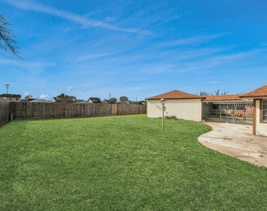 15423 Ridingwood Drive - Photo Thumbnail 37