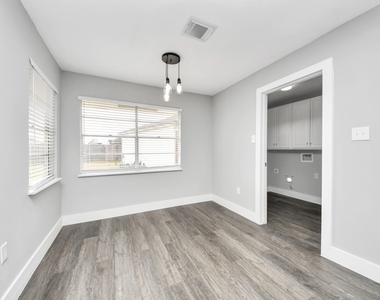 15423 Ridingwood Drive - Photo Thumbnail 18