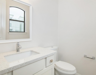 1508 Johnson Street - Photo Thumbnail 14