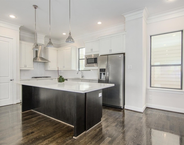 1508 Johnson Street - Photo Thumbnail 6