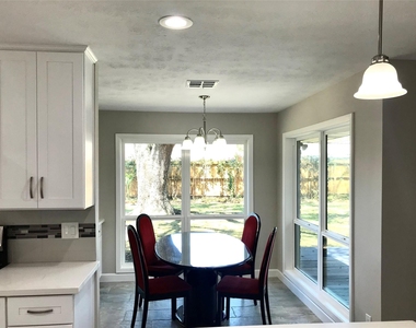 5470 Carew Street - Photo Thumbnail 8
