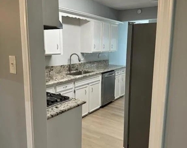 11712 S Kirkwood Road - Photo Thumbnail 2