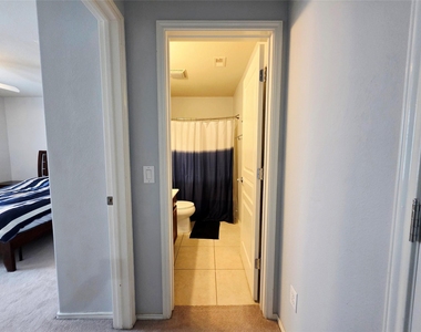 7142 Breton Bay Pass - Photo Thumbnail 20