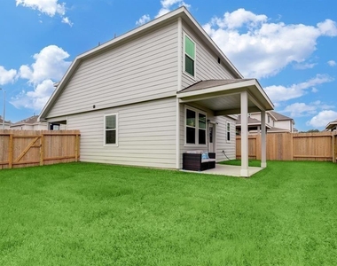 22219 Sovereign Heights Lane - Photo Thumbnail 7