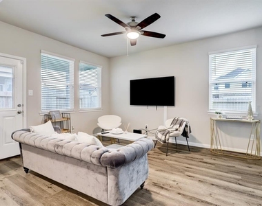22219 Sovereign Heights Lane - Photo Thumbnail 1