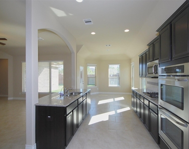 5607 S Denham Ridge Lane - Photo Thumbnail 10