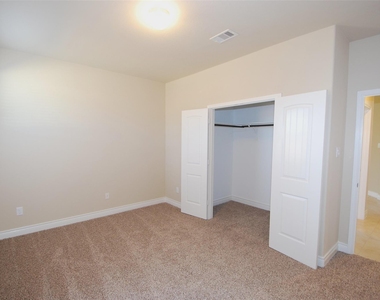 5607 S Denham Ridge Lane - Photo Thumbnail 30