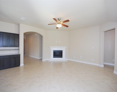 5607 S Denham Ridge Lane - Photo Thumbnail 11
