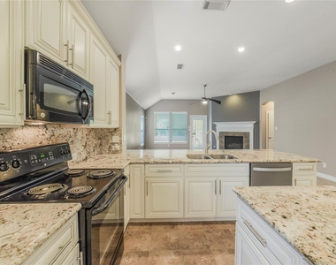 13715 Cypresswood Crossing Boulevard - Photo Thumbnail 11