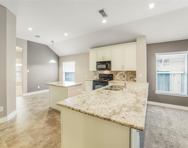 13715 Cypresswood Crossing Boulevard - Photo Thumbnail 18