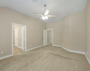 13715 Cypresswood Crossing Boulevard - Photo Thumbnail 31