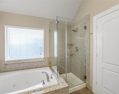 13715 Cypresswood Crossing Boulevard - Photo Thumbnail 34