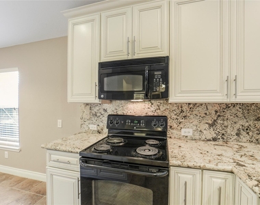 13715 Cypresswood Crossing Boulevard - Photo Thumbnail 16