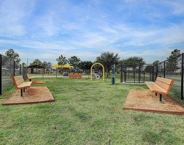 223 Sunset Colony Drive - Photo Thumbnail 44