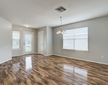 223 Sunset Colony Drive - Photo Thumbnail 3