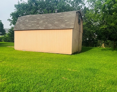 13421 Utica Street - Photo Thumbnail 6
