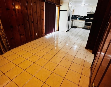 13421 Utica Street - Photo Thumbnail 19