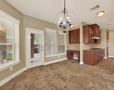 28602 Hayden Park Drive - Photo Thumbnail 9