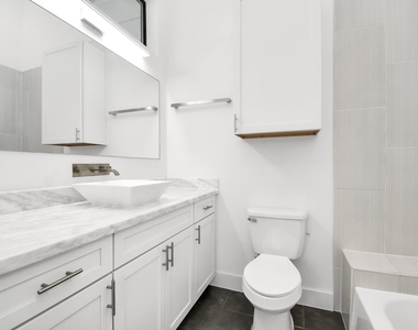 732 W 22nd Street - Photo Thumbnail 22