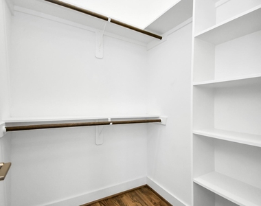732 W 22nd Street - Photo Thumbnail 29