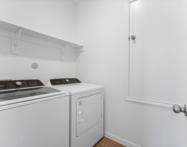 14543 Cedar Ledge Lane - Photo Thumbnail 16