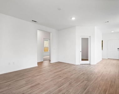 14543 Cedar Ledge Lane - Photo Thumbnail 8