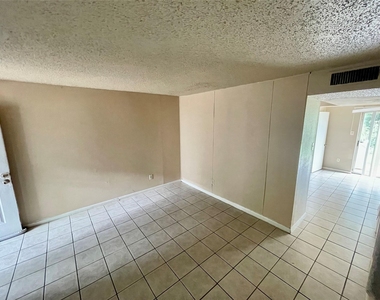 702 Hargest Street - Photo Thumbnail 1