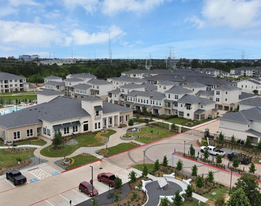 2002 Spring Stuebner Road - Photo Thumbnail 30