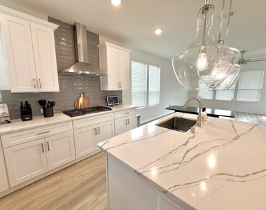 1301 Tan Gable Ln - Photo Thumbnail 5