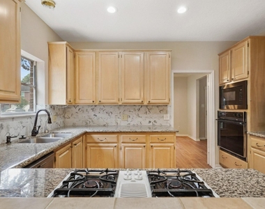 16322 Battlecreek Drive - Photo Thumbnail 12