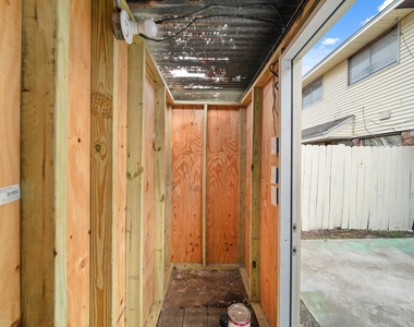 13464 Castilian Drive - Photo Thumbnail 8