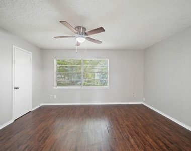13464 Castilian Drive - Photo Thumbnail 16