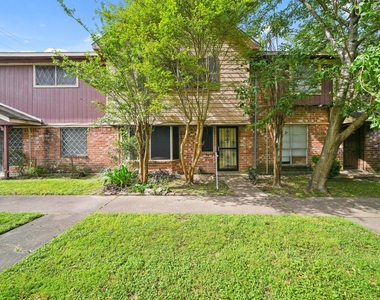 13464 Castilian Drive - Photo Thumbnail 25