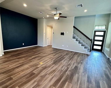 16215 Northern Cardinal Lane - Photo Thumbnail 4