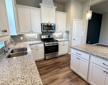 16215 Northern Cardinal Lane - Photo Thumbnail 11
