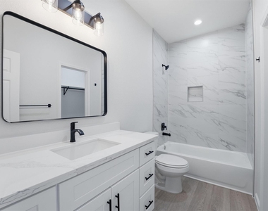 4354 Clover Street - Photo Thumbnail 14