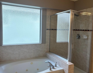 951 Lamonte Lane - Photo Thumbnail 16