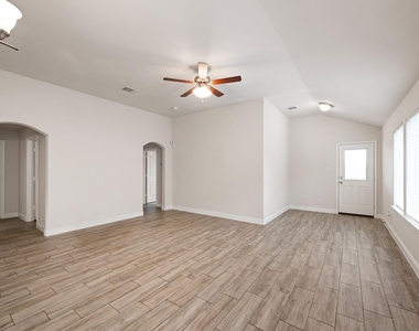 5315 Latigo Court - Photo Thumbnail 6