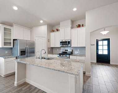 5315 Latigo Court - Photo Thumbnail 9