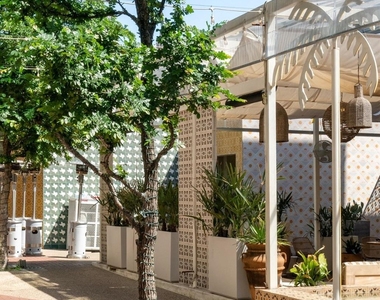 422 W 9th Street - Photo Thumbnail 30
