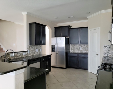 8818 Cornina Drive - Photo Thumbnail 10