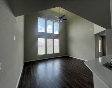 2638 Settler Hill Drive - Photo Thumbnail 11