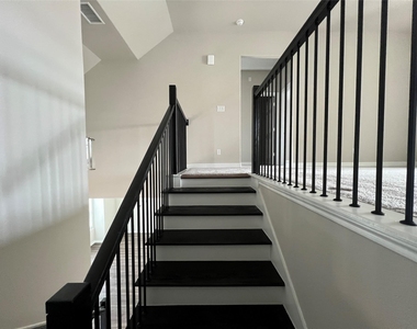 2638 Settler Hill Drive - Photo Thumbnail 19