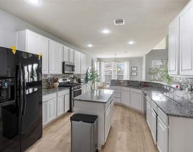 4142 Soaring Elm Street - Photo Thumbnail 2