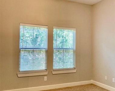 5305 Nett Street - Photo Thumbnail 14
