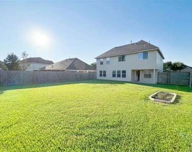 18102 Redoak Manor Lane - Photo Thumbnail 17